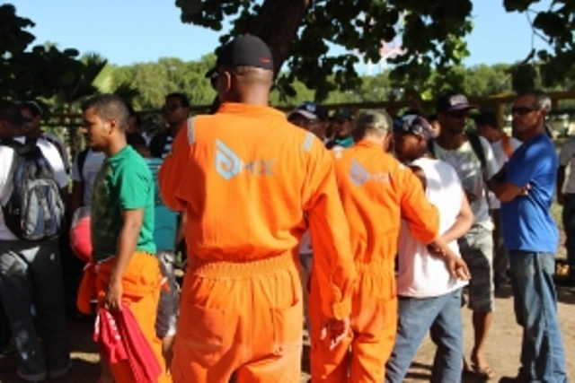 Petrobrás vai se reunir com Sindipetro para discutir situação dos terceirizados