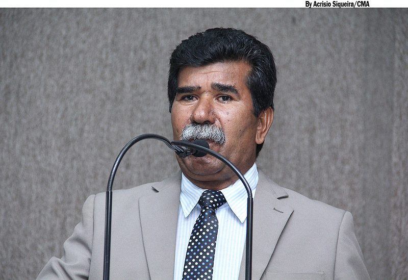 Vereador Bigode pede melhorias em ruas do Bairro Soledade e Loteamento Moema Meire