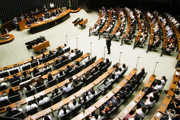 Câmara Federal realiza sessão em homenagem aos 70 anos do Senac