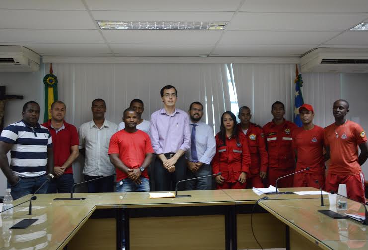 Projeto de Lei para os Bombeiros Civis em Sergipe é discutido na sala das Comissões da Alese