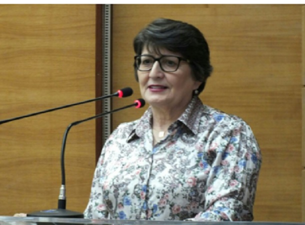 Deputada Maria Mendonça apela que Estado e Prefeitura quitem o débito com o Hospital São José