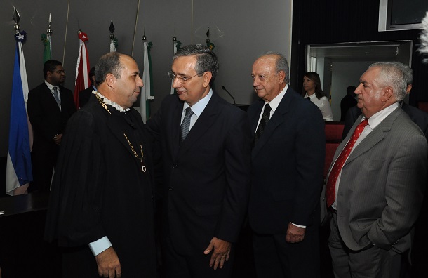 Eduardo  Amorim prestigia posse de  Diógenes Barreto como desembargador do Tribunal de Justiça de Sergipe