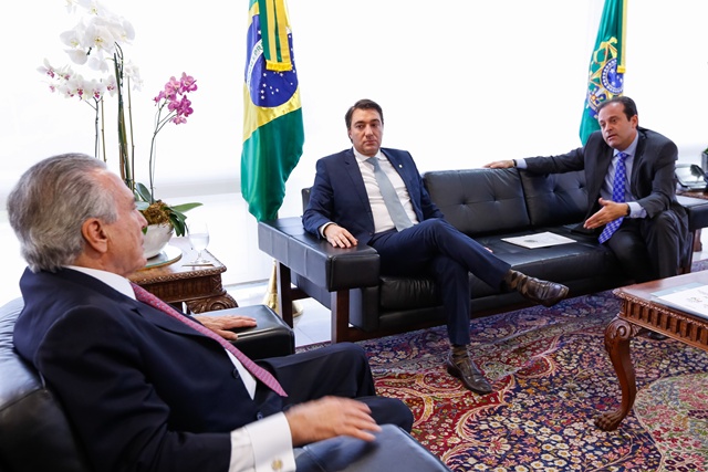 Líder do governo, André Moura,  reúne-se com michel temer