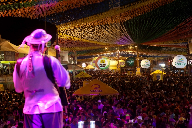 Grandes nomes do forró abrem o Forró Caju 2016