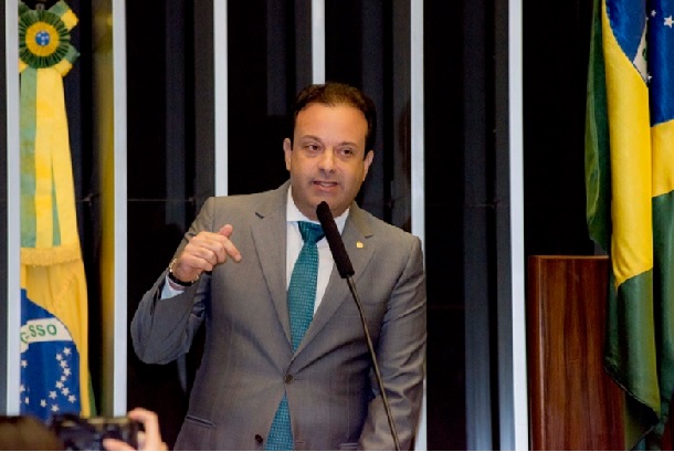 André Moura emite nota sobre denuncia da PGR