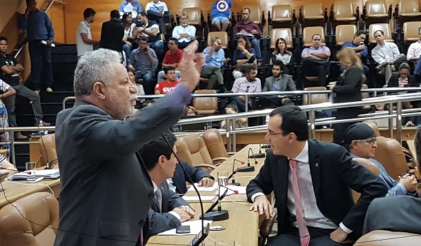Deputado Gualberto lidera bancada que garante aprovação de projetos importantes para o Estado