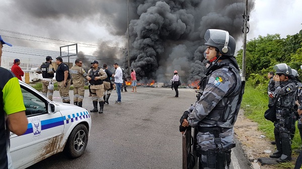 Greve Geral em Aracaju tem princípio de confusão em dois pontos