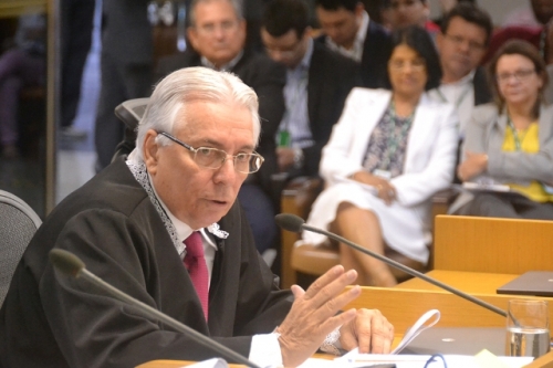 TCE suspende contratos emergenciais de Neópolis