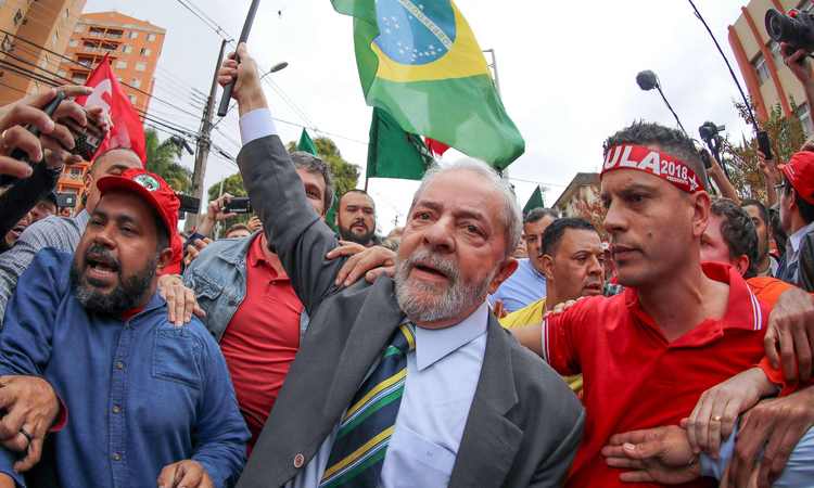 PT vai procurar justiça Internacional, caso Lula seja impedido de disputar eleições 2018