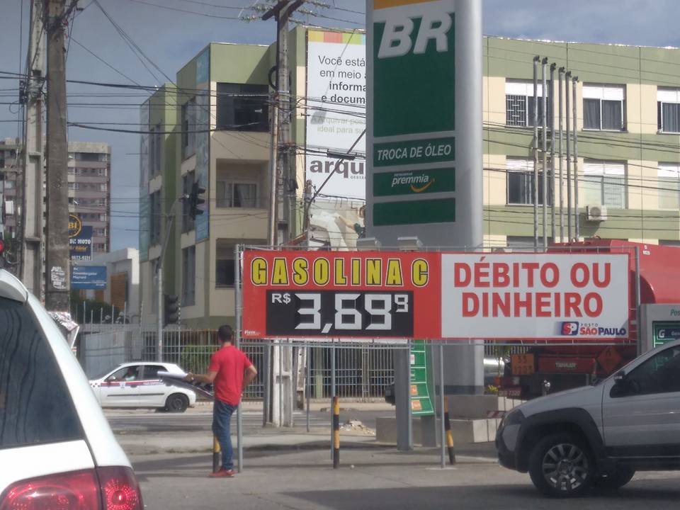 Reajuste da gasolina já é sentido pelos sergipanos