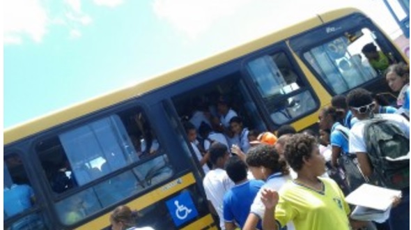 MP discute problemas no transporte escolar estadual 