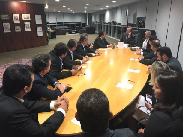 Deputado pede que TSE não extingua zonas eleitorais do interior do Estado