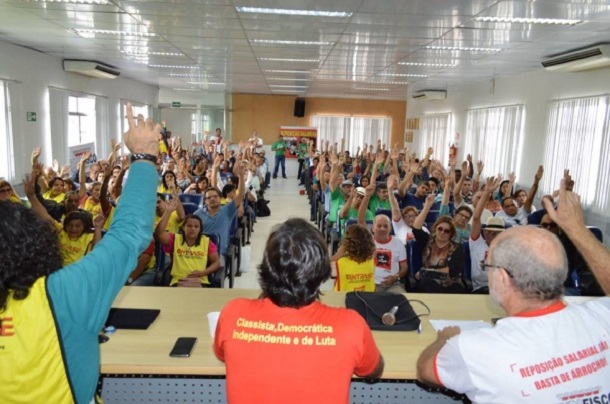 Servidores do Estado vão parar no próximo dia 09