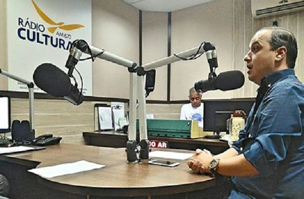 Valadares Filho critica proposta do “distritão”