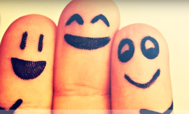 E Sara disse: “Deus me encheu de riso