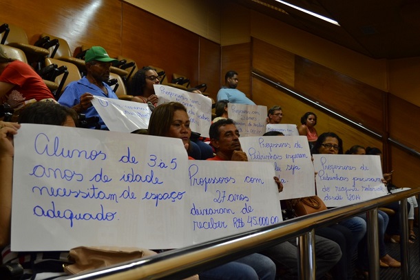 Professores de Pedrinhas ocupam galerias da Assembleia Legislativa