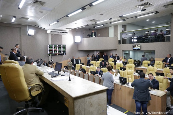 Câmara aprova projeto do imposto sobre serviços de qualquer natureza (ISS)