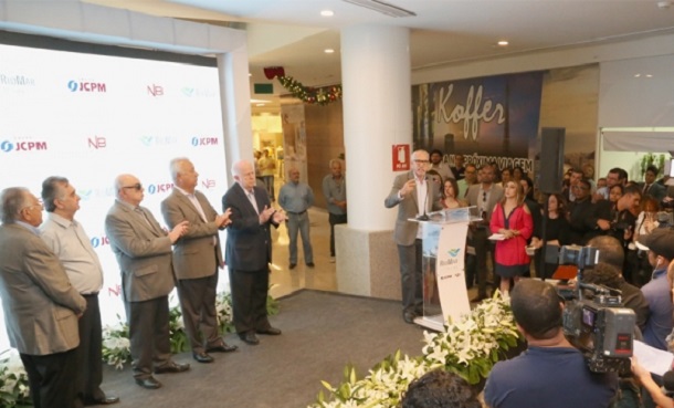 Prefeito de Aracaju prestigia inauguração da expansão do Shopping Riomar