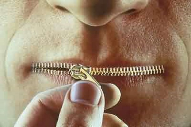 A boca do justo é fonte de vida, mas a violência cobre a boca dos perversos.