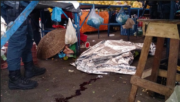 Jovem é executado à tiros em feira livre no centro de Aracaju