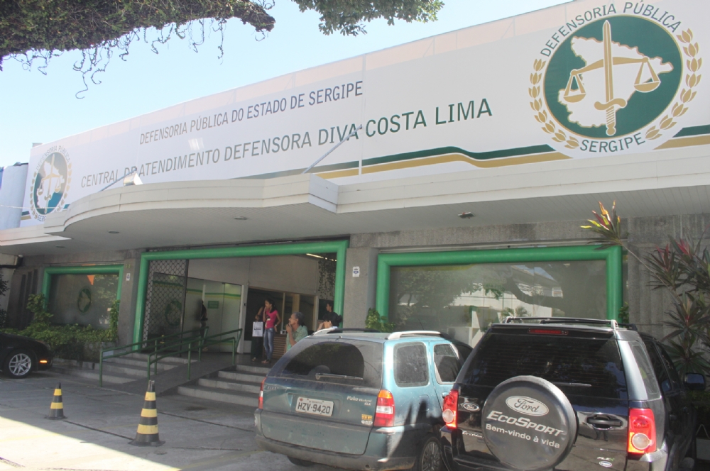 Defensoria Pública apura denúncias de incidência de juros de cartão de crédito