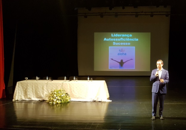 “Empreendedorismo, liderança e sucesso” serão temas da palestra de Carlos Wizard em Aracaju