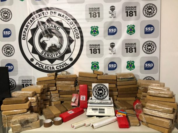 Polícia apreende 100kg de maconha e explosivo em Socorro (com vídeo)