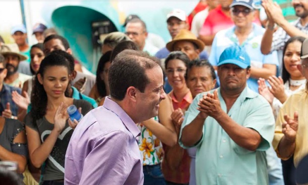 “André Moura” líder do Governo Temer atende aliados e adversários em Sergipe