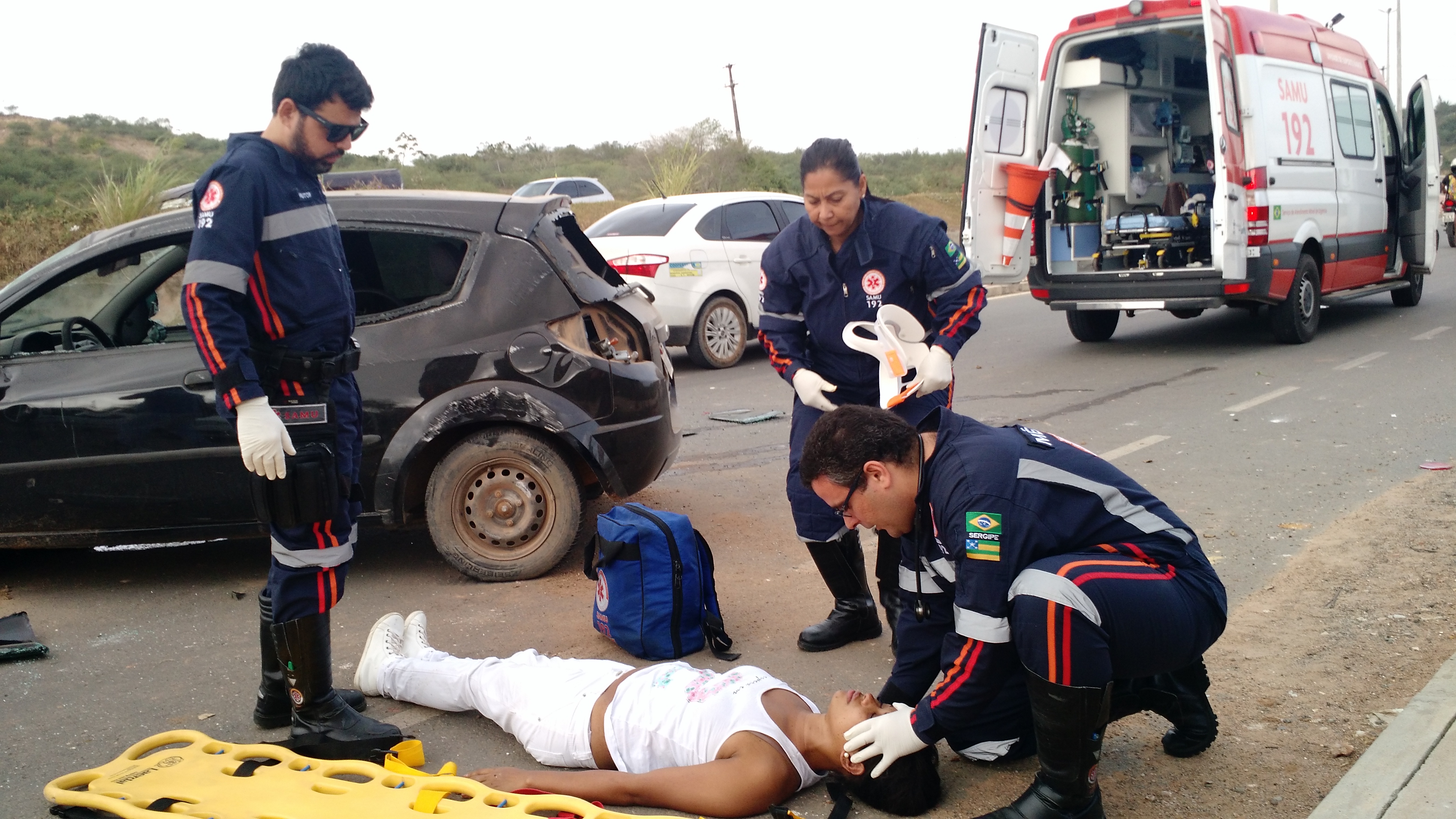 Carro capota na Rodovia Lauro Porto e deixa uma vítima