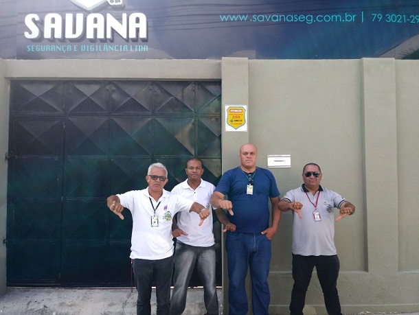 Diretores do Sindivigilante/SE fazem manifestação em frente Denocs em Aracaju