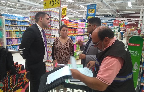 Supermercados em Aracaju são fiscalizados pelo Procon e Defensoria Pública