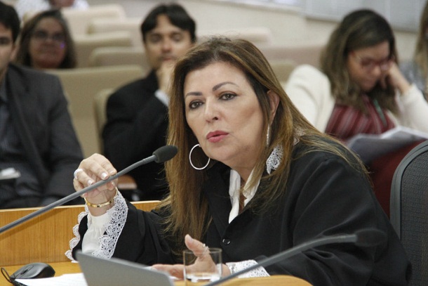 Conselheira Susana azevedo comenta início de obra de contenção em igreja de Estância