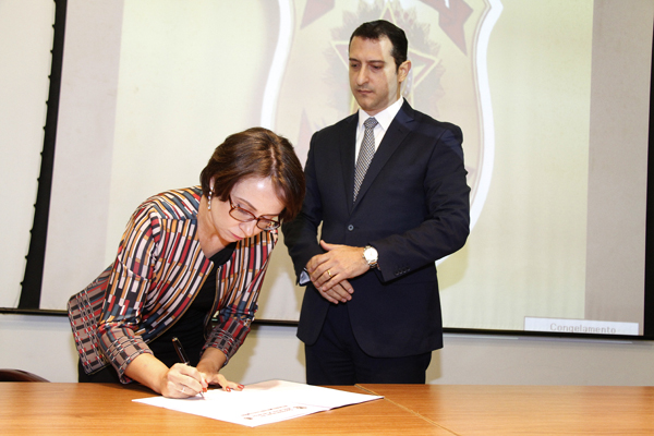 Nova superintendente da Polícia Federal é empossada