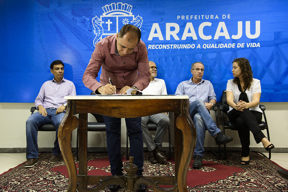 Parceria vai garantir entrega de conversores digitais a famílias de baixa renda