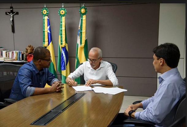 Prefeito de Aracaju envia para câmara projeto que estabelece cotas raciais em concursos públicos