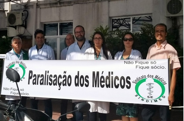 Médicos especialistas do HUSE podem deflagar greve