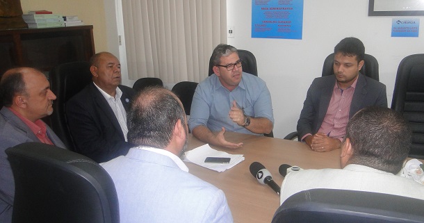 Membros da CPI da Saúde são recebidos pela direção do Hospital de Cirurgia