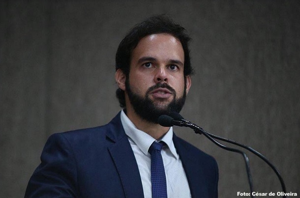 Ação Cidadã levará curso de automaquiagem em homenagem às mães