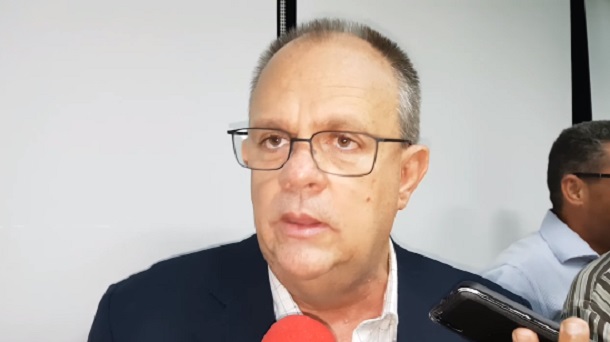 Belivaldo Chagas se afasta do governo de Sergipe e o presidente do TJ assume o seu lugar