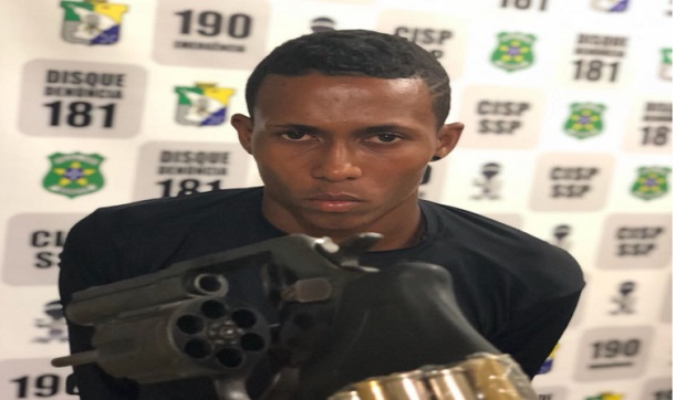 Polícia prende ladrão de motos que manteve família como refém