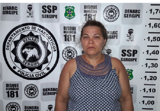 Através de mandado de prisão mulher é presa por trafico de drogas