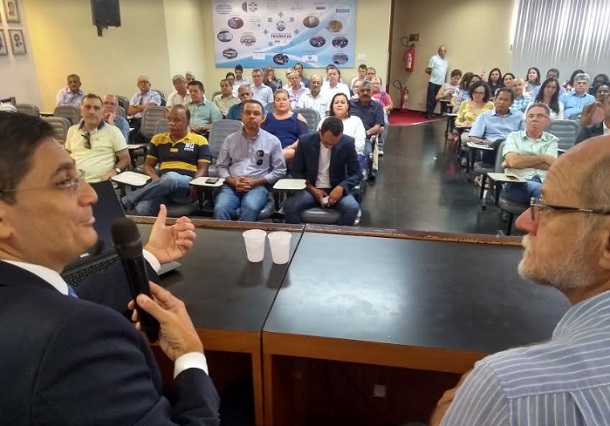 Fenafisco defende em Aracaju tributação que combata a concentração de renda