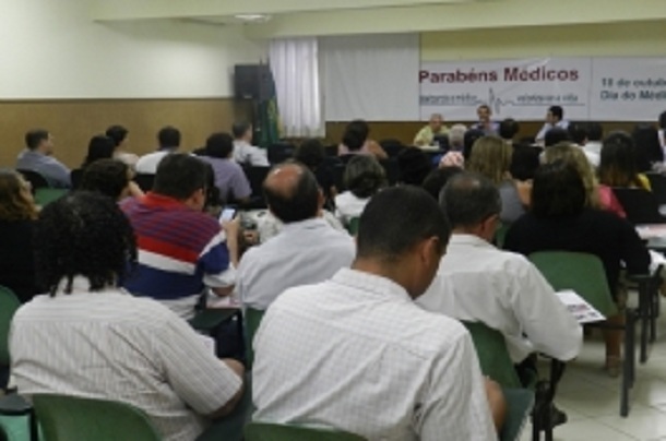 Médicos de Aracaju poderão entrar em greve