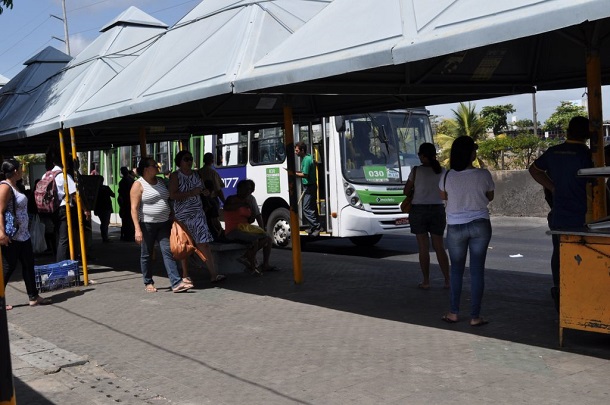 Justiça suspende gratuidade para pessoas entre 60 e 65 anos no transporte