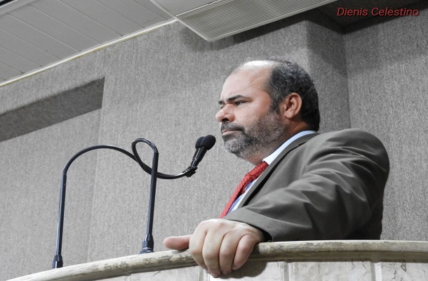 Vereador cobra ações para evitar mortes nos prédios interditados