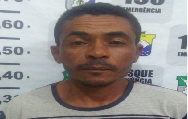 Homem mata o irmão com facada na barriga no interior de Sergipe