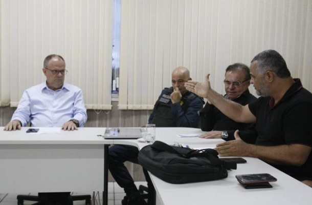 Governador Belivaldo Chagas recebe militares reformados em reuniãoa pedido do deputado Gilmar Carvalho