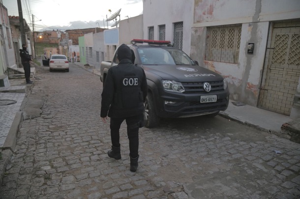 Acusado de liderar facção criminosa morre em confronto com polícia em Propriá