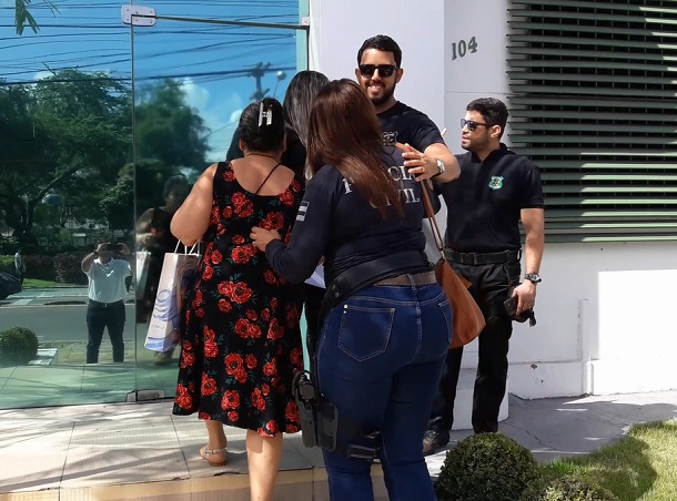 Operação do DEOTAP prende mulher que com ajuda de médicos e advogados realizava golpes na saúde de Sergipe