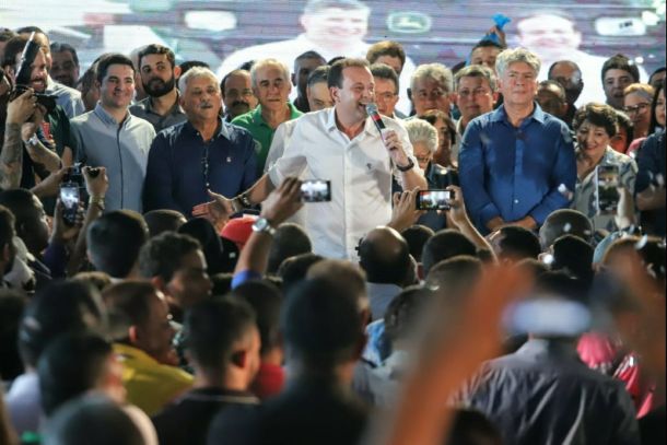 Convenção PSDB lança candidaturas de Eduardo Amorim e André Moura